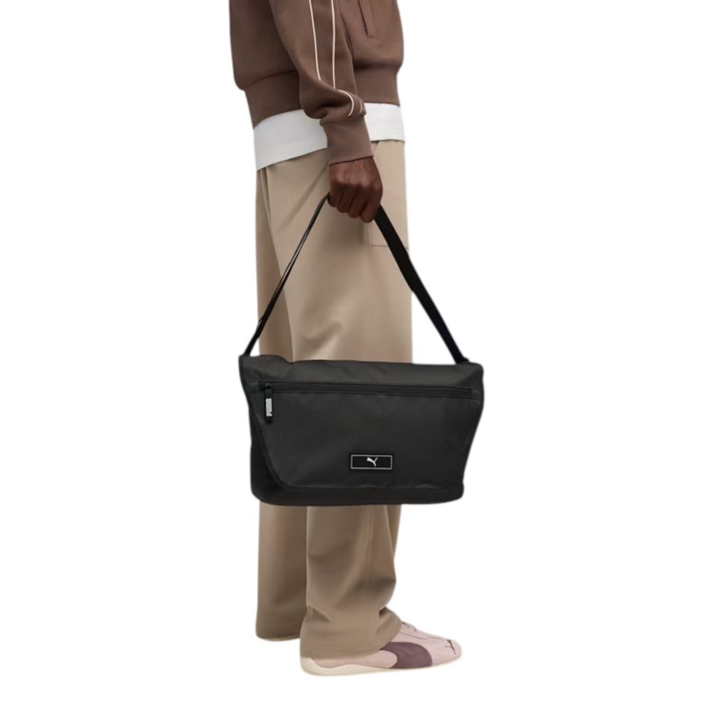 Deck 6L Messenger Bag